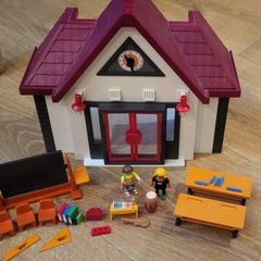 Playmobil School house