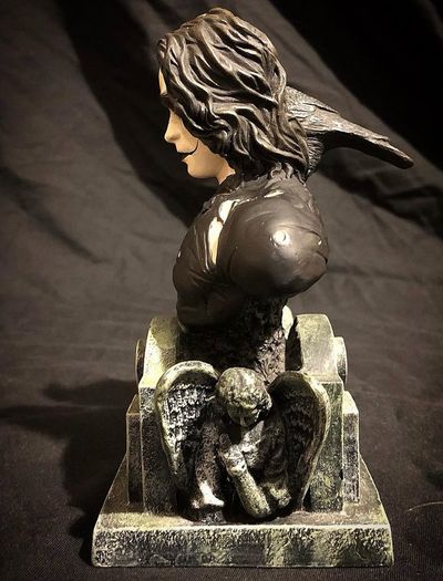The Crow Bust Dynamic Forces 2002
