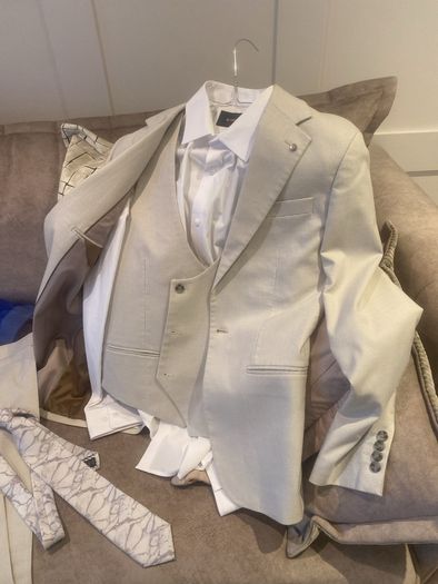 Mens Suit