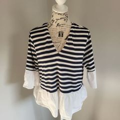 navy white top