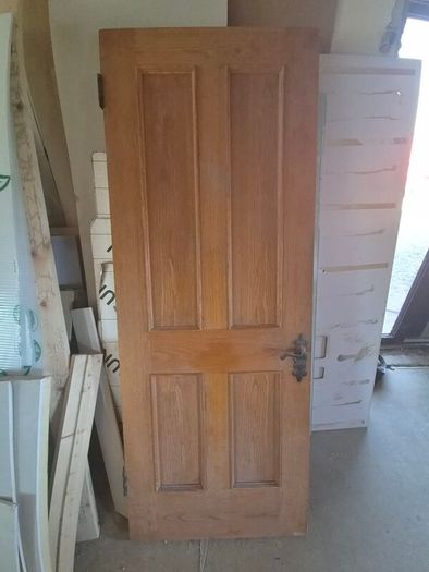 Pair of Solid Oak Four Panel Internal Doors 198 x 76 cm