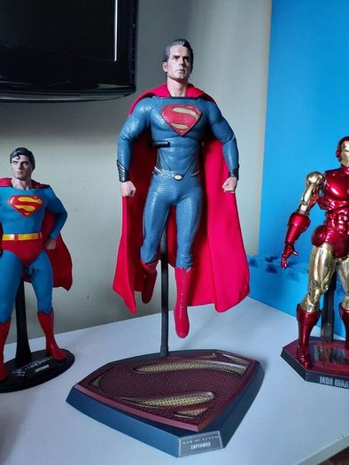 Superman Man Of Steel MMS200 Henry Cavill Hot Toys hottoys Figure