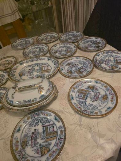 antique dinner set