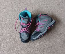 Kids Hiking Boots