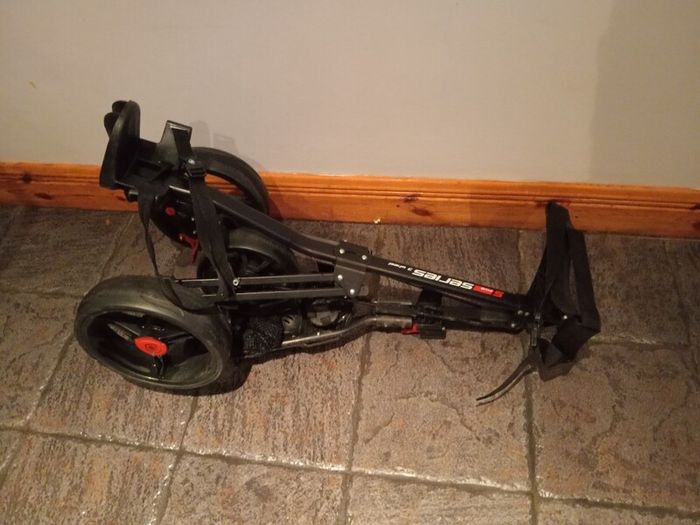 Masters golf 5five series 3 wheel trolley