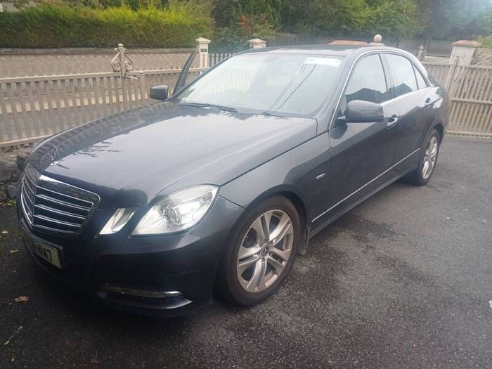 2012 Mercedes Benz E220