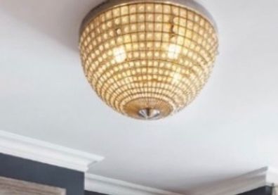 Centre ceiling light