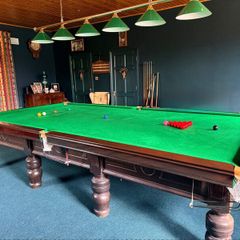 Snooker table lights