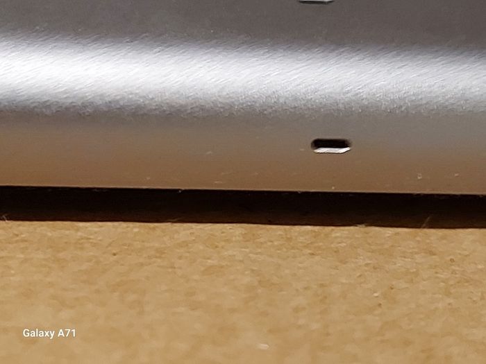 Apple Ipad Air, Excellent cosmetic condition, not powering on, for parts or repair
