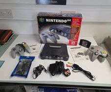 Nintendo 64 Boxed Console + Game