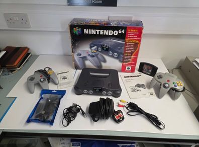 Nintendo 64 Boxed Console + Game