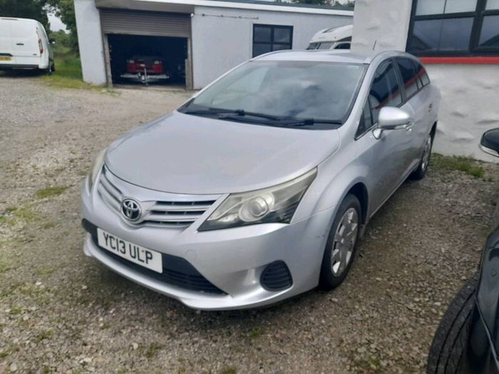 2013 Toyota Avensus Estate