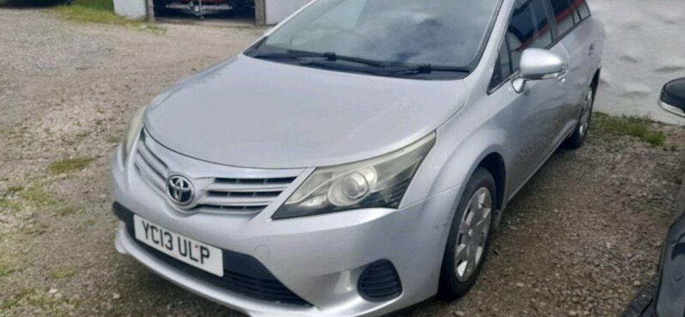2013 Toyota Avensus Estate