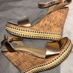 Gold Wedges UK 7