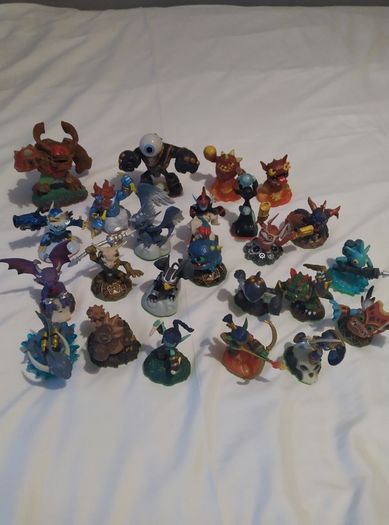 Skylanders figures