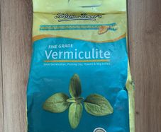 Fine grade Vermiculite for Flowers and Vegetables