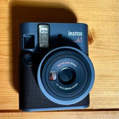 Instax mini 41: unopened "polaroid" camera