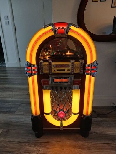 Retro Juke Box