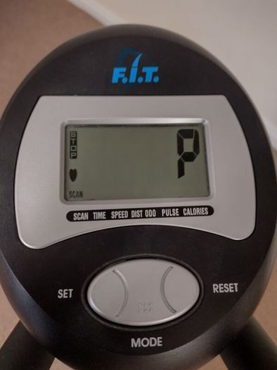 Cross Trainer / Exercise Machine