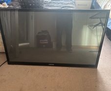 50 inch tv and wall bracket