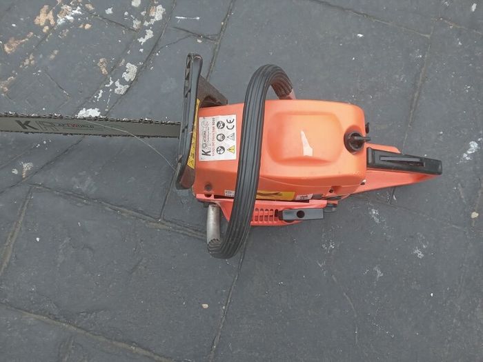 Kraftworld Chainsaw