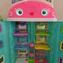 Deluxe Gabby's Dollhouse Image 2