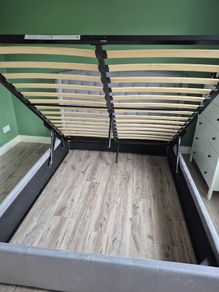 Bed kingsize