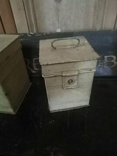 Vintage Display Tins