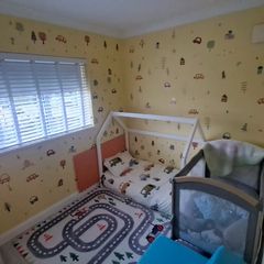 White Wooden House Style Toddler Bed  Free Mattress duvet & Duvet set Included  if needed 50 euro