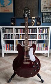 Epiphone Noel Gallagher Riviera (with upgrades)