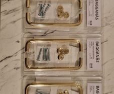 Wardrobe handles
