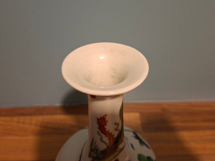 Late 19th Century famille verte mei ping vase phoenix Pattern, Hand Painted