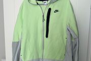 Nike Men's Tech Pack Repel Jacket - Volt Green - size large