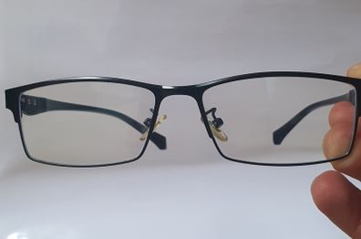 Blue light blocking glasses