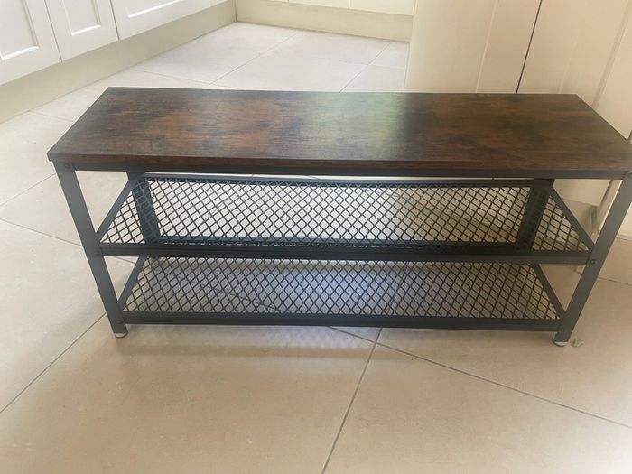 Shoe storage bench
