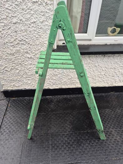 Vintage folding 4 step  painted solid wooden ladder