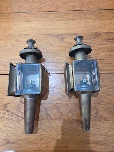 Carrige lamps