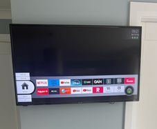 42" Smart TV