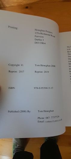 Book: Tom Heneghan, Are The Daffodails Up