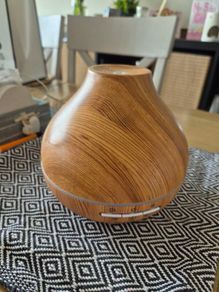 Essential oil diffuser