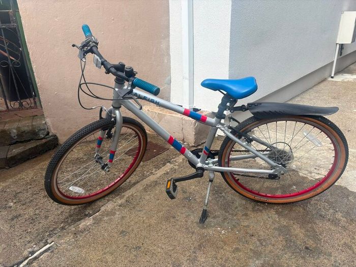 2 kids bikes for sale - perfect condition