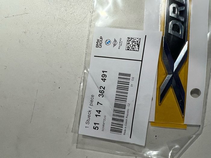 BMW E70 Front Door X DRIVE 30d Emblem Badge Logo Sign 7362491 51147362491 NEW. A3l2b813g