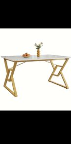 Table/ Dining table/ Dining Table Marble effect (New in box)