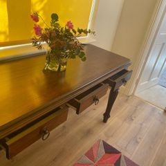 Hall table