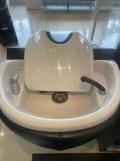 Super luxurious leather quilted massage back basins