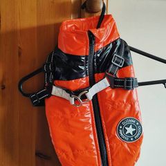 DUOMM Waterproof Dog Puffer Jacket with Integrated Harness Size Medium Like New