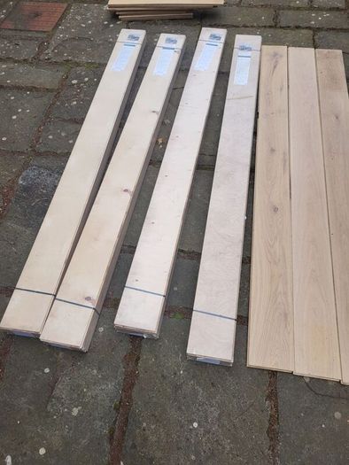 White Oak wooden flooring