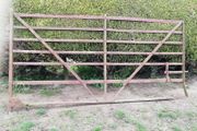 Gate