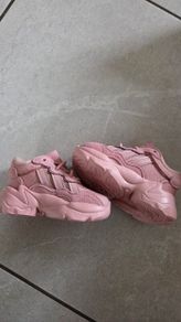 Adidas Ozweego Toddler (UK 4K) - Worn Once!