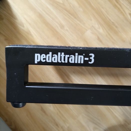 Pedaltrain 3